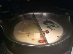 -湊湊火锅·茶憩(新中关购物中心店)