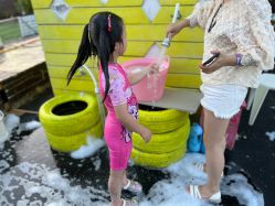 -小蜜蜂农场(凯德七宝购物广场店)