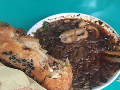 锅盔-甘记肥肠粉(马鞍北路店)
