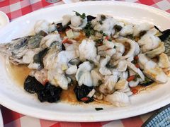 青花椒蒸鲈鱼-龙桥私厨·姜花菊花过桥鱼·顺德菜(容桂店)