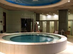-嘉年华会水疗会(大剧院站E出口店)