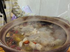 -威邵鸡煲(西华路总店)