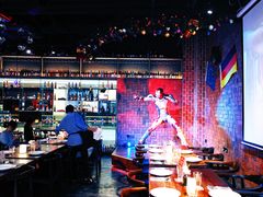 -1886德国汽车餐厅(外滩十六铺码头店)
