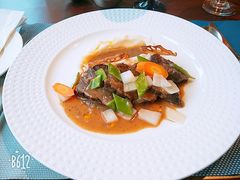 -香格里拉鱼跃地中海西餐厅·牛排披萨