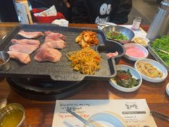 -Dombe豚(黑猪肉街店)