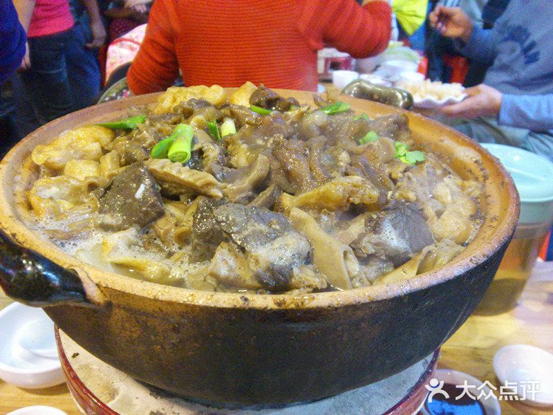 龚印记牛骨牛杂屋·四代传承(体育西1店)牛仔骨牛杂锅图片