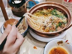 -云南李记罐罐米线饵丝小吃(汉中门金鹰店)