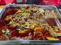 -万州烤鱼江湖菜(圣地阳光店)