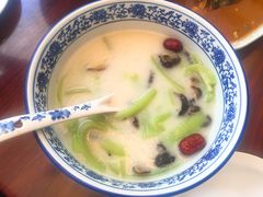 丝瓜菌菇参汤-小土豆北方菜馆(文慧园店)