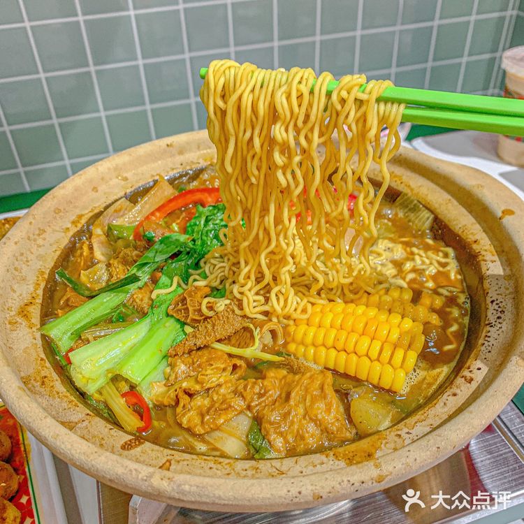 澳门同款街边牛杂煲来宁波了