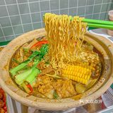 澳门同款街边牛杂煲来宁波了