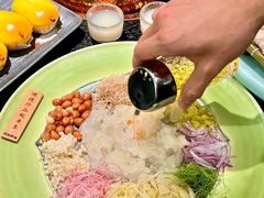 -得意咚瓜·顺德鱼生·冬瓜火锅(深圳首店)