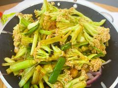 -小柒家第一锹东北菜(城关店)