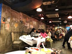 -鲜入围煮花胶鸡海鲜火锅