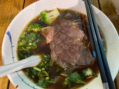 牛肉浇头-囿面传统制面馆(中央路店)