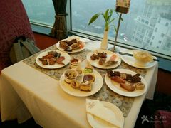 -东方豪景花园酒店·怡景旋转餐厅