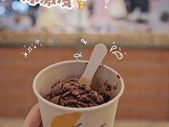 黑巧克力冰淇淋-LUNEURS月乐诗 冰淇淋咖啡(环贸店)