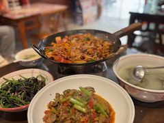 -富正毅三下锅(体育馆店)