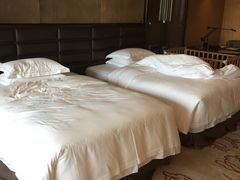 -中山利和希尔顿酒店