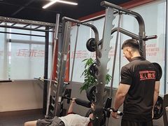 -佳禾健身(三元里店)