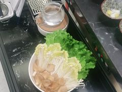 -红鼎豆捞·非遗鲍皇汤火锅(宝丰路店)