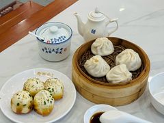-老西白点心店