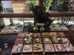-银米·云南传统过桥米线(双廊黑金冠店)
