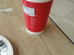 -85度C(生甜甜圈研究工坊·上海平凉店)