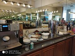 -班达拉奈克国际机场