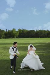 -莫兰迪婚纱摄影
