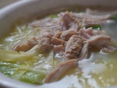 -茅屋大酒店
