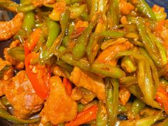 小炒黄牛肉-黄家饺子东北特色菜馆(湖滨商业街店)