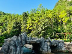 -英西峰林九重天景区