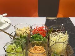 -红鼎豆捞·非遗鲍皇汤火锅(宝丰路店)