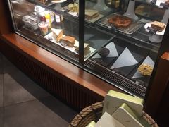 -星巴克(西安曲江银泰店)