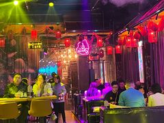 -喜鹊音乐酒馆(西街店)