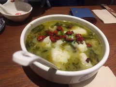 -渝是乎酸菜鱼(龙旗购物中心店)