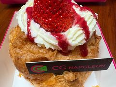 草莓泡芙-CC BAGEL&SCONE 贝果与司康(南开大悦城店)