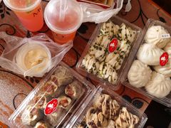 -白玉兰食品甜凤店(合生汇店)