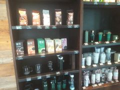 零售区-星巴克(济南美莲广场店)