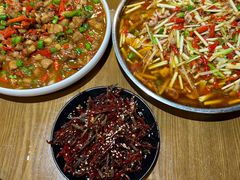 -邱金小炒·30 年盐帮江湖菜(自贡店)