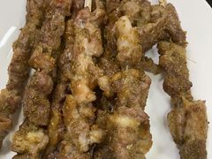 羊肉串-北京龙庆四季香农家饭庄·灶台鱼·碳烤虹鳟鱼(龙庆峡店)