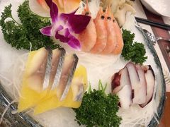 -青瓦餐厅·生鱼片·韩园烤肉(西塔店)