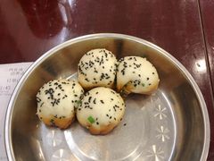特色生煎-三两春(浦三路店)
