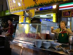 -六合夜市