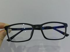 -罗伯特眼镜·蔡司官方授权(罗湖国贸店)