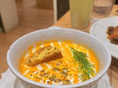 -Mark&Mars Restaurant