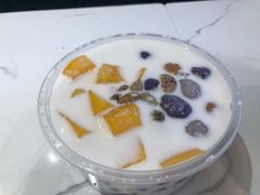 超级桃胶芋圆-堂屋糖水店(愚园店)