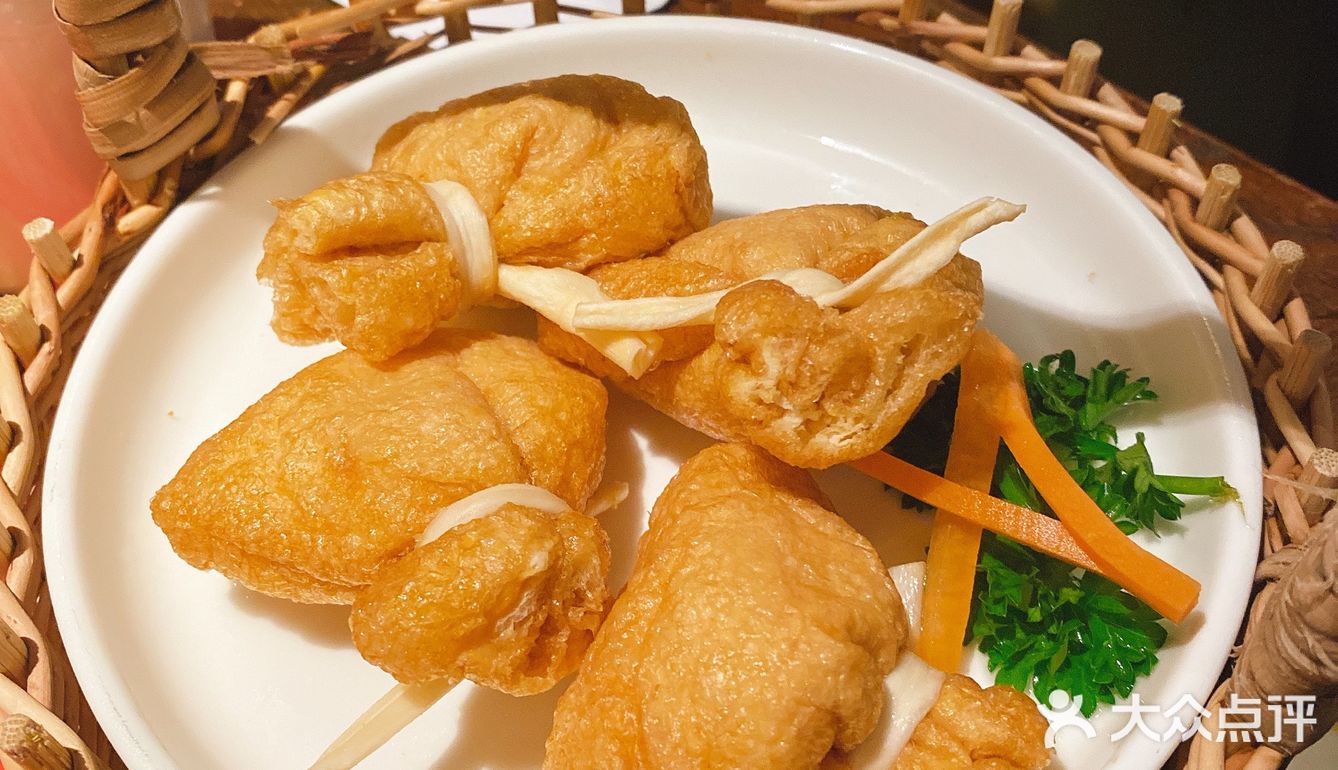 因为脂肪多还有点筋，吃起来嫩而不柴