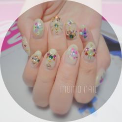 -Momo nail 日系美甲